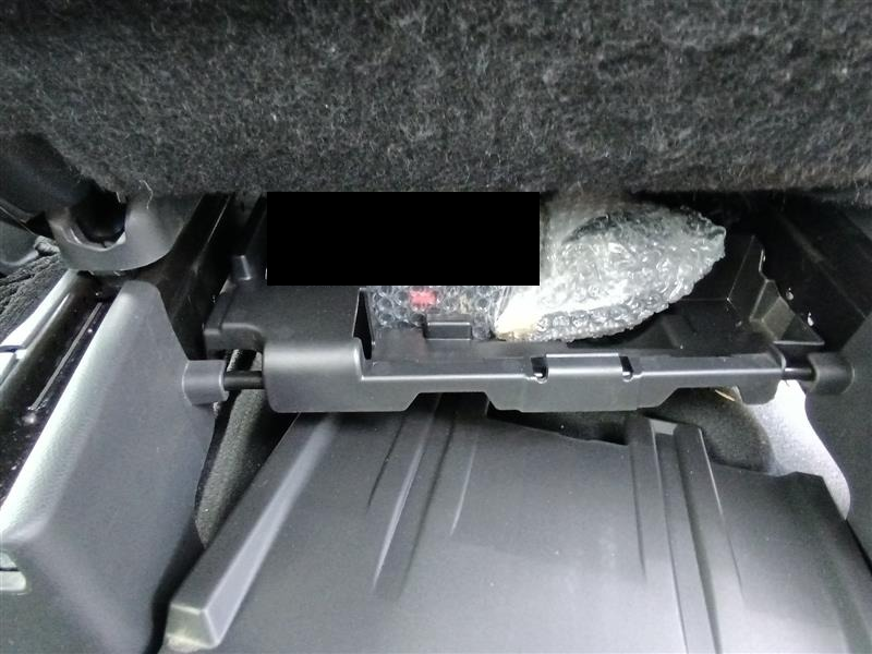 Honda Step Wagon: ниша багажного отделения